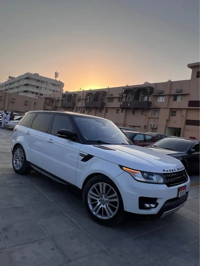 2016 Land Rover Range Rover Sport in Dubai