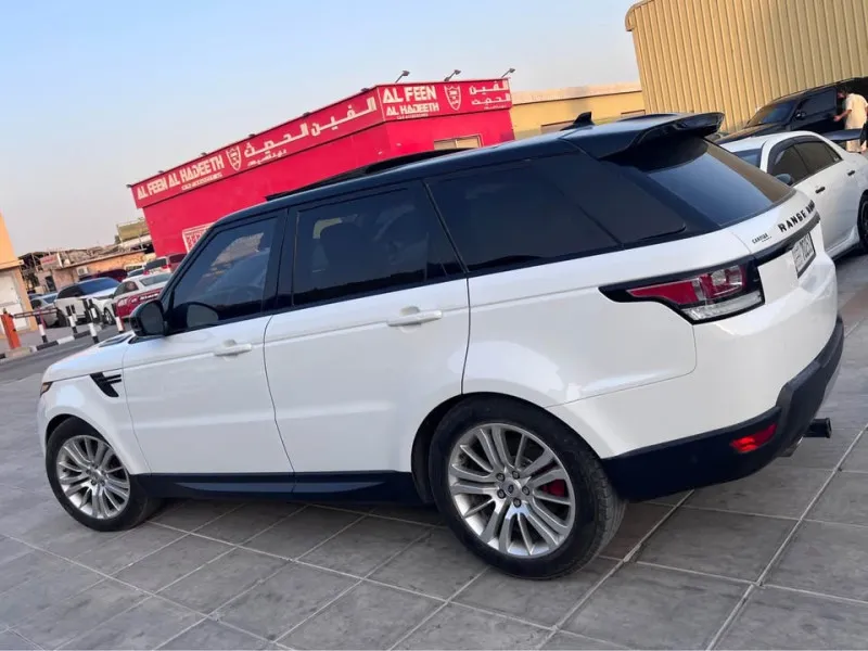 2016 Land Rover Range Rover Sport in Dubai