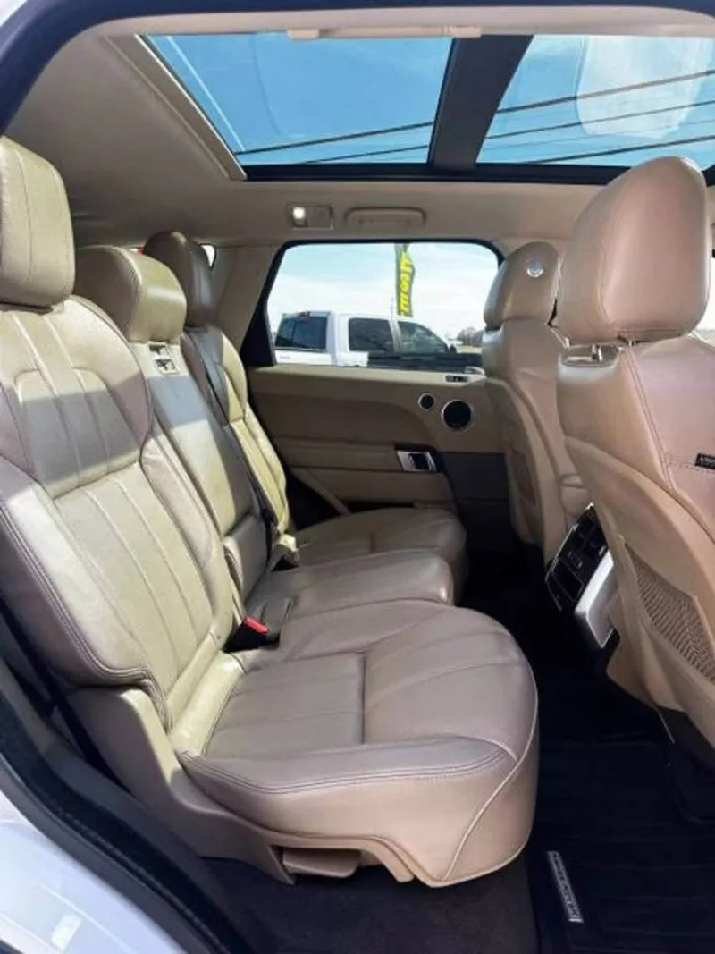 2016 Land Rover Range Rover Sport in Dubai