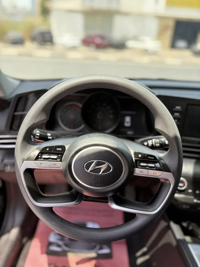 2022 Hyundai Elentra in Dubai