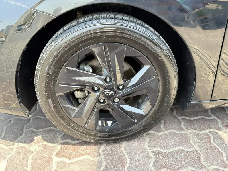 2022 Hyundai Elentra in Dubai