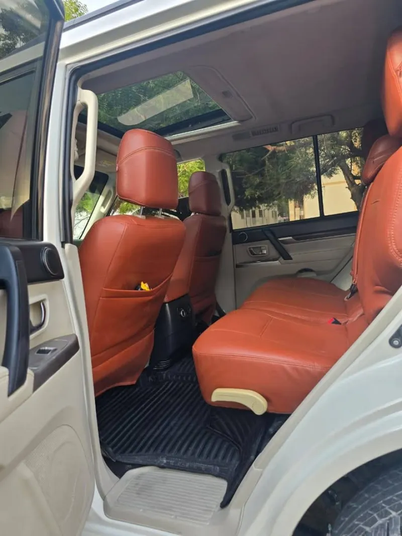 2014 Mitsubishi Pajero in Dubai