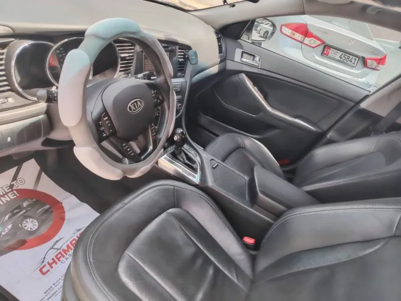 2011 Kia K5 in Dubai