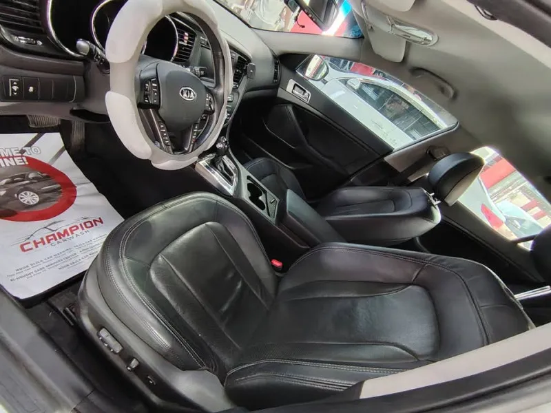 2011 Kia K5 in Dubai