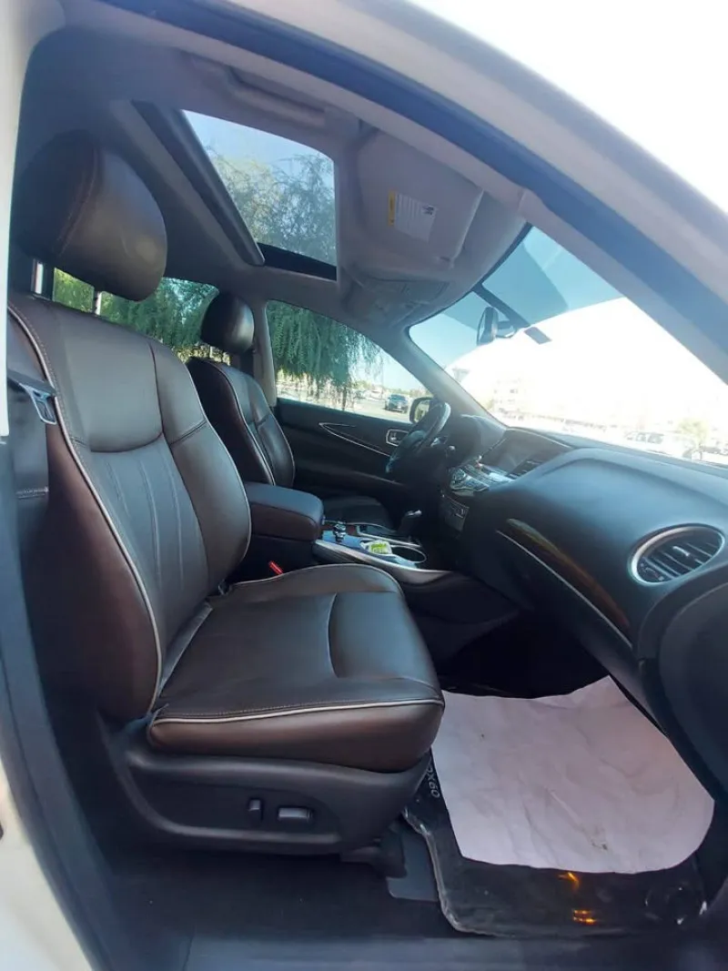 2020 Infiniti QX60 in Dubai