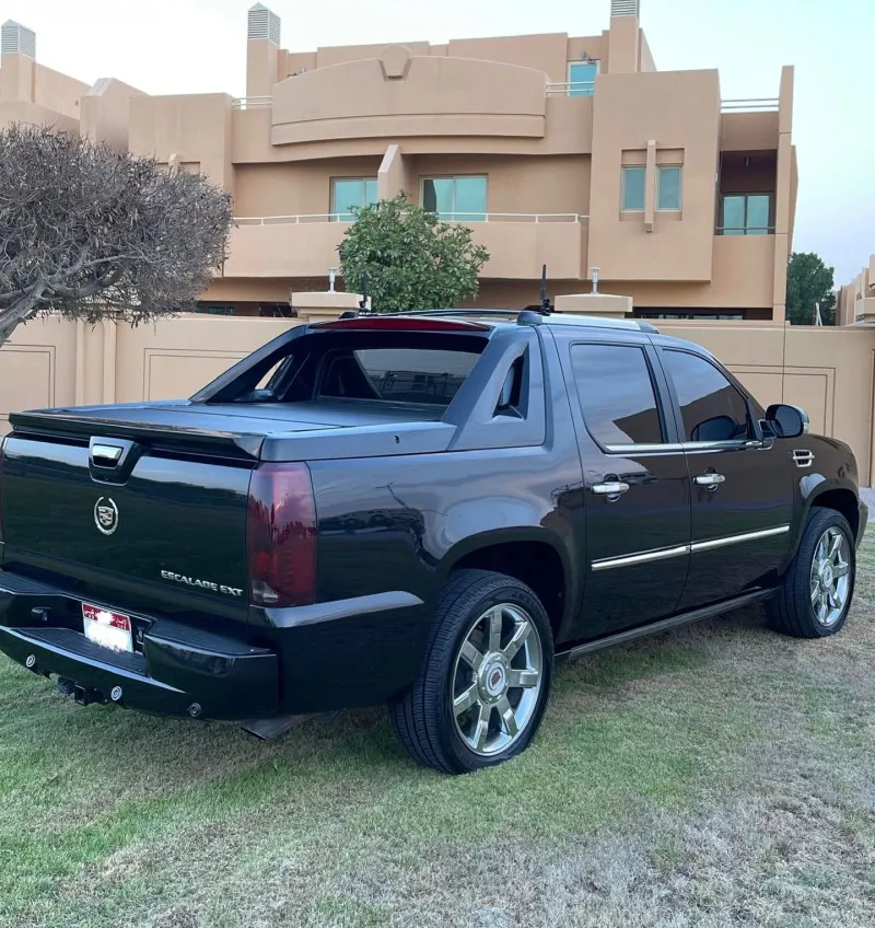 2008 كاديلاك اسكاليد in Dubai