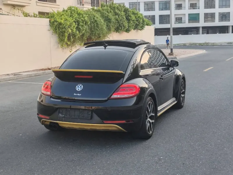 2016 فولجس فاجن بيتل in Dubai