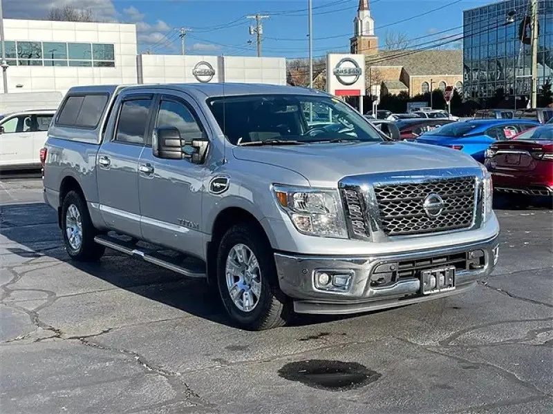 2017 Nissan Titan in Dubai