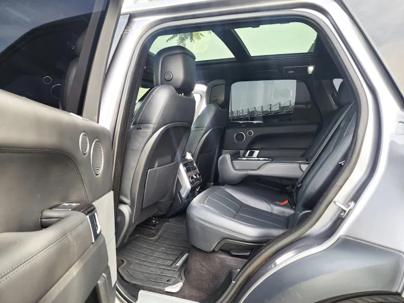 2022 Land Rover Range Rover Sport in Dubai