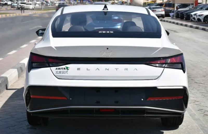 2024 Hyundai Elentra in Dubai