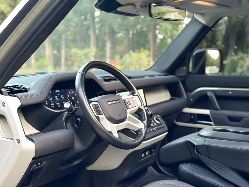 2021 Land Rover Defender in Dubai