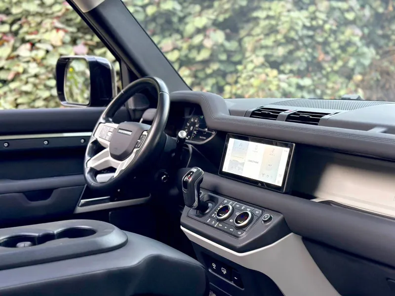 2021 Land Rover Defender in Dubai