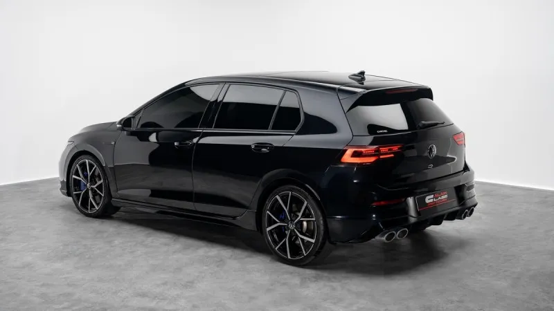 2022 Volkswagen Golf in Dubai