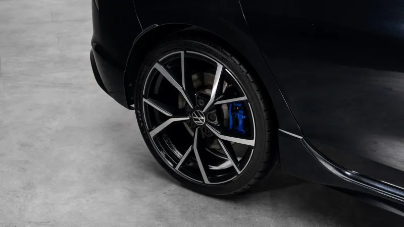 2022 Volkswagen Golf in Dubai