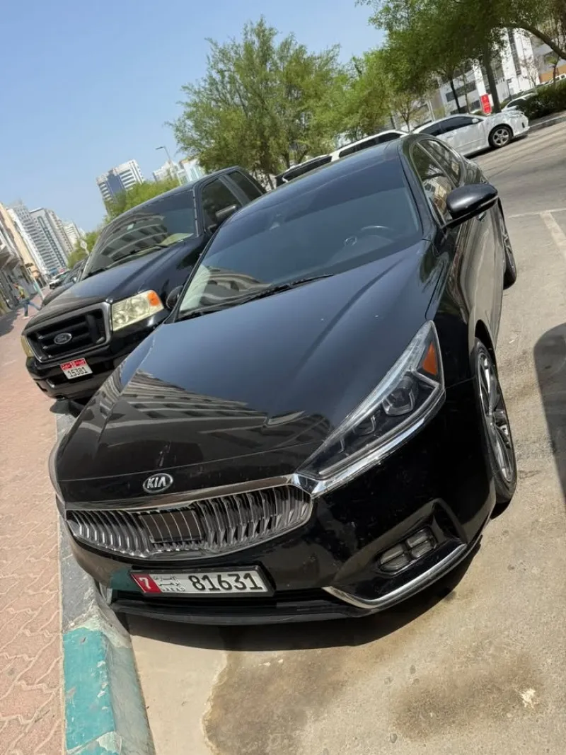 2017 كيا كادنزا in Dubai