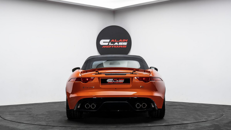 2015 Jaguar F-Pace in dubai