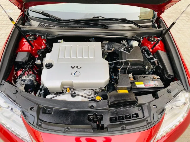 2014 Lexus ES in Dubai
