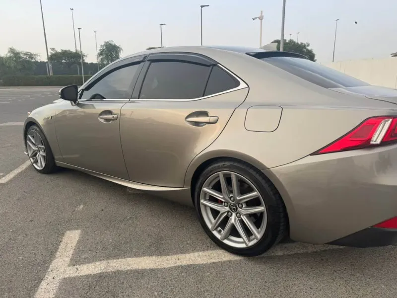 2015 لكزس أي أس ٢٥٠ in Dubai