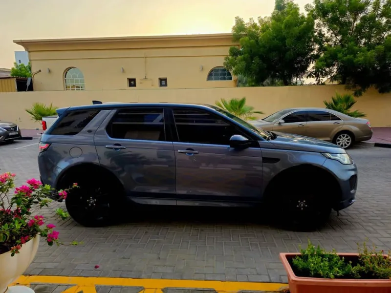 2018 لاند روفر ديسكفري سبورت in Dubai