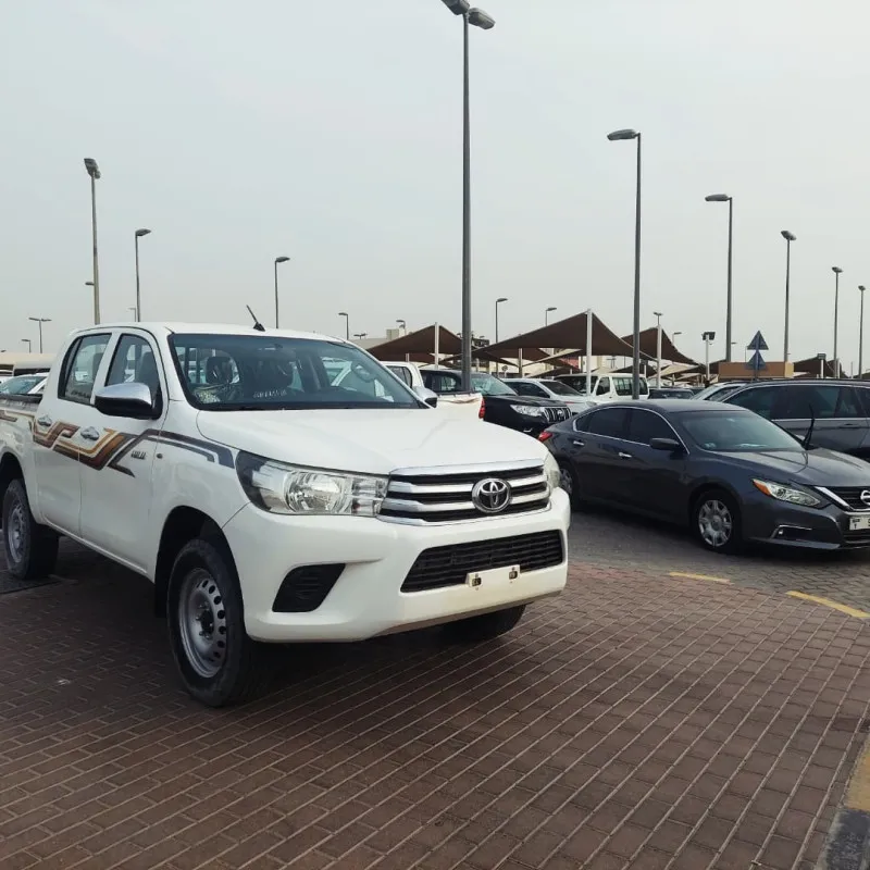 2019 تويوتا هايلوكس in Dubai