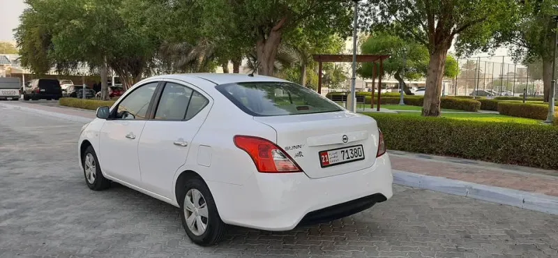 2020 نيسان صني in Dubai