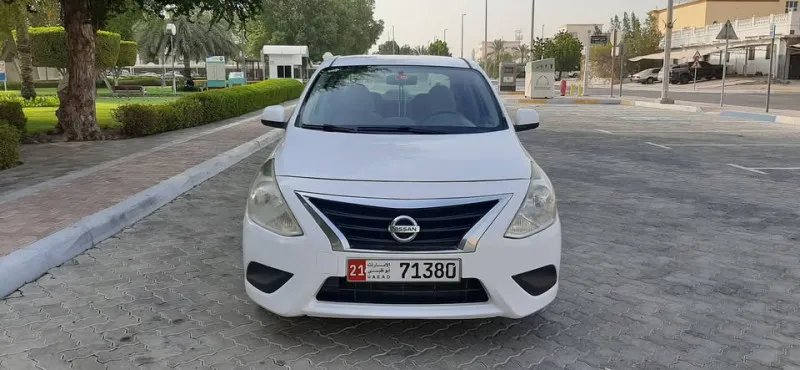 2020 نيسان صني in Dubai