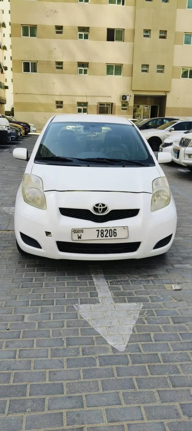 2010 تويوتا ياريس in Dubai