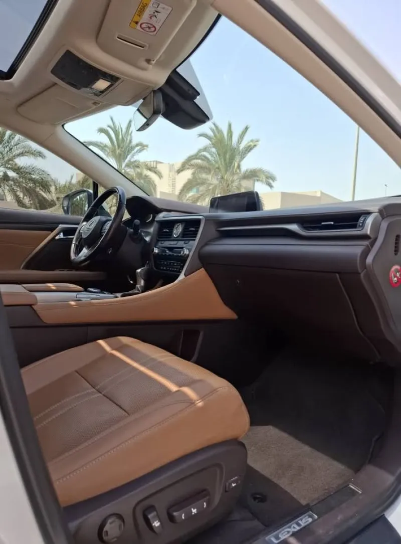 2016 Lexus RX in Dubai