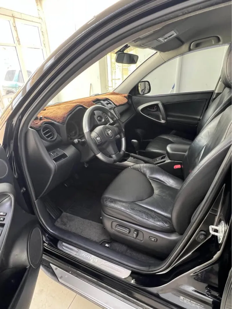 2012 Toyota Rav4 in Dubai