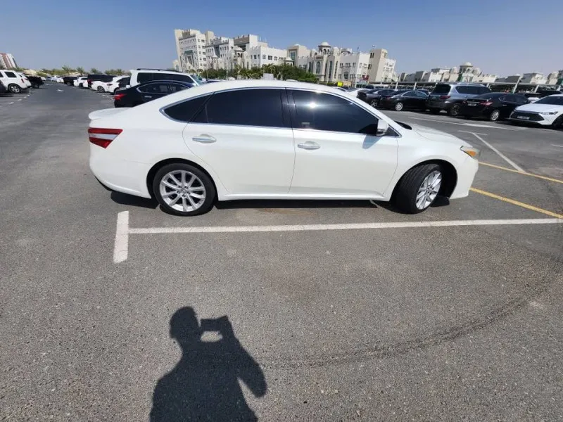 2013 Toyota Avalon in Dubai