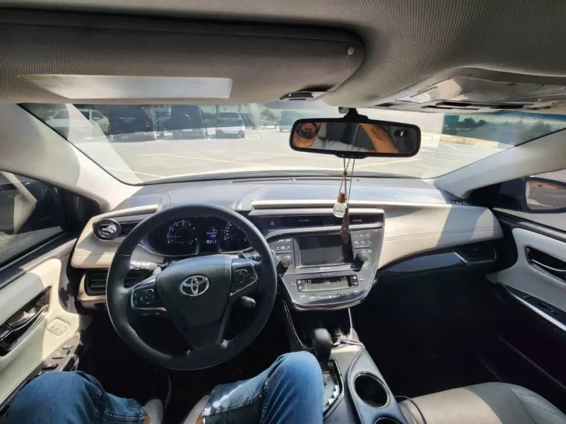2013 Toyota Avalon in Dubai