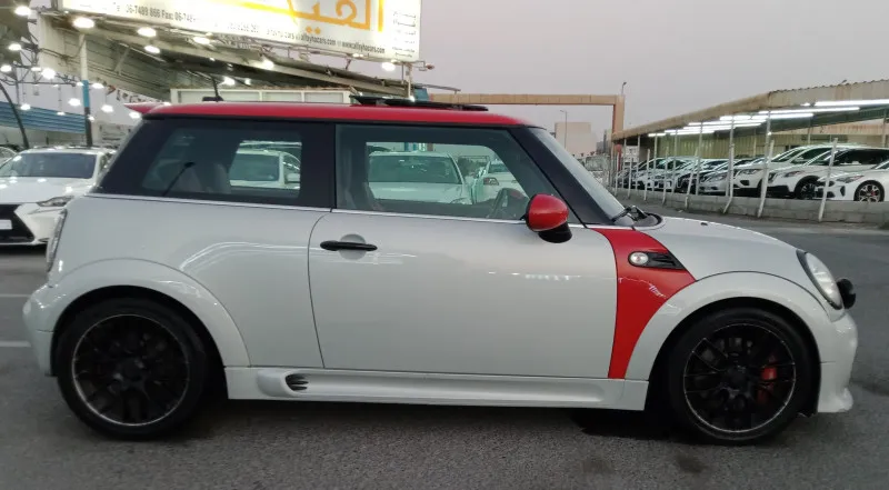 2013 Mini John Cooper Works in Dubai