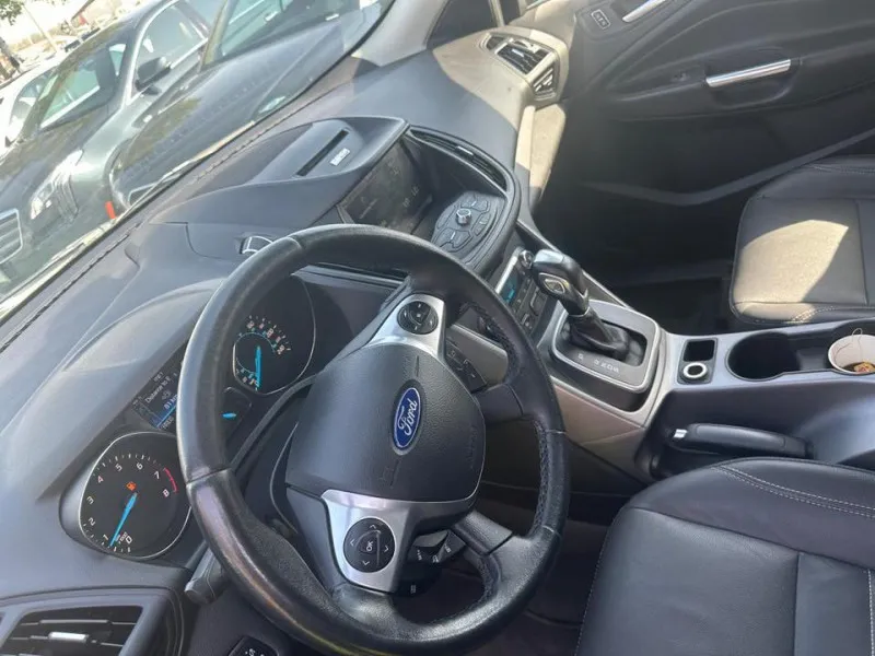 2014 Ford Escape in Dubai
