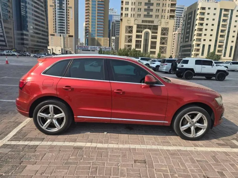 2014 اودي  كيو٥ in Dubai
