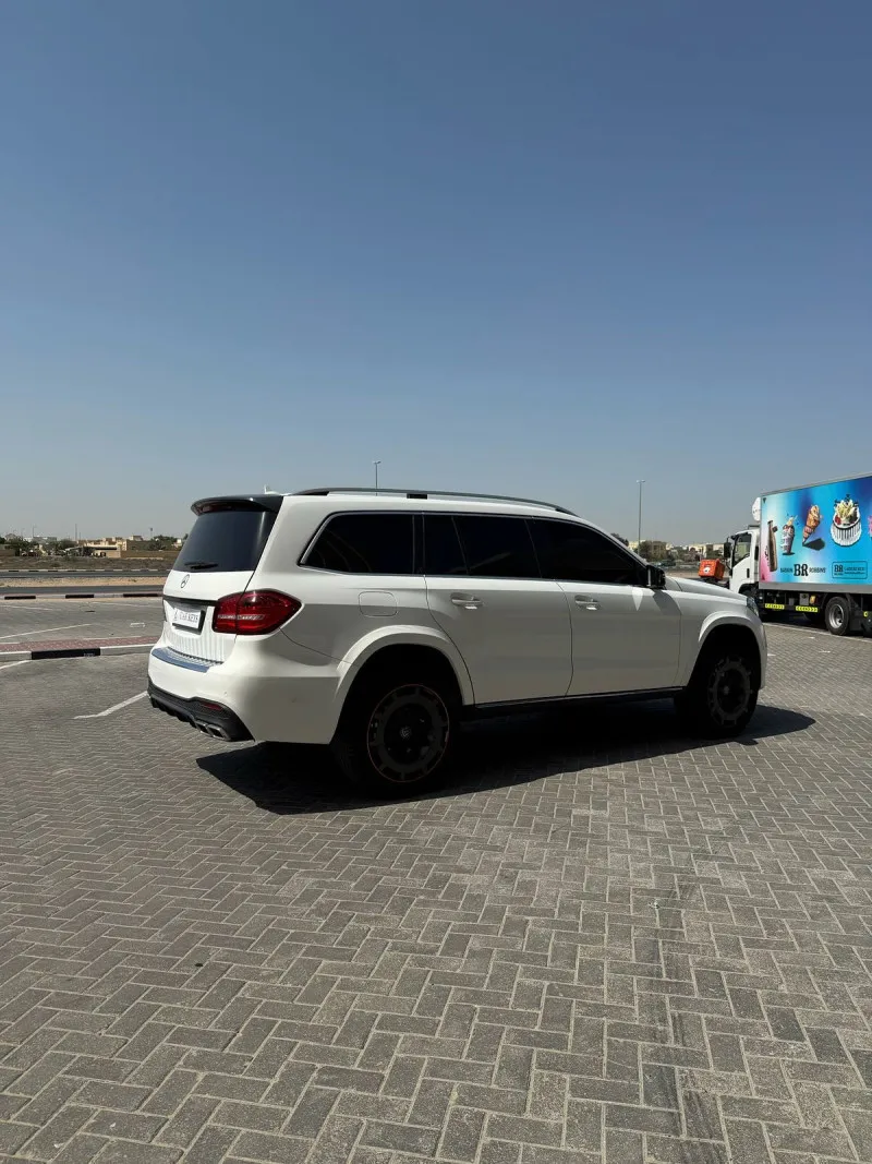 2017 مرسيدس-بنز GLC - جي ال سي in Dubai
