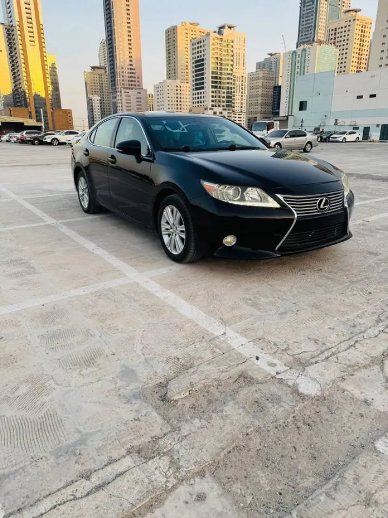 2014 لكزس ES - اي اس in Dubai