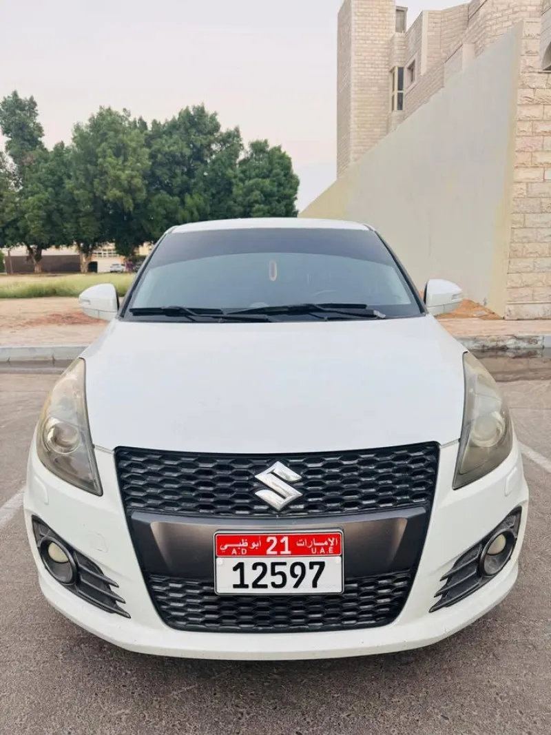 2015 Suzuki Swift in Dubai