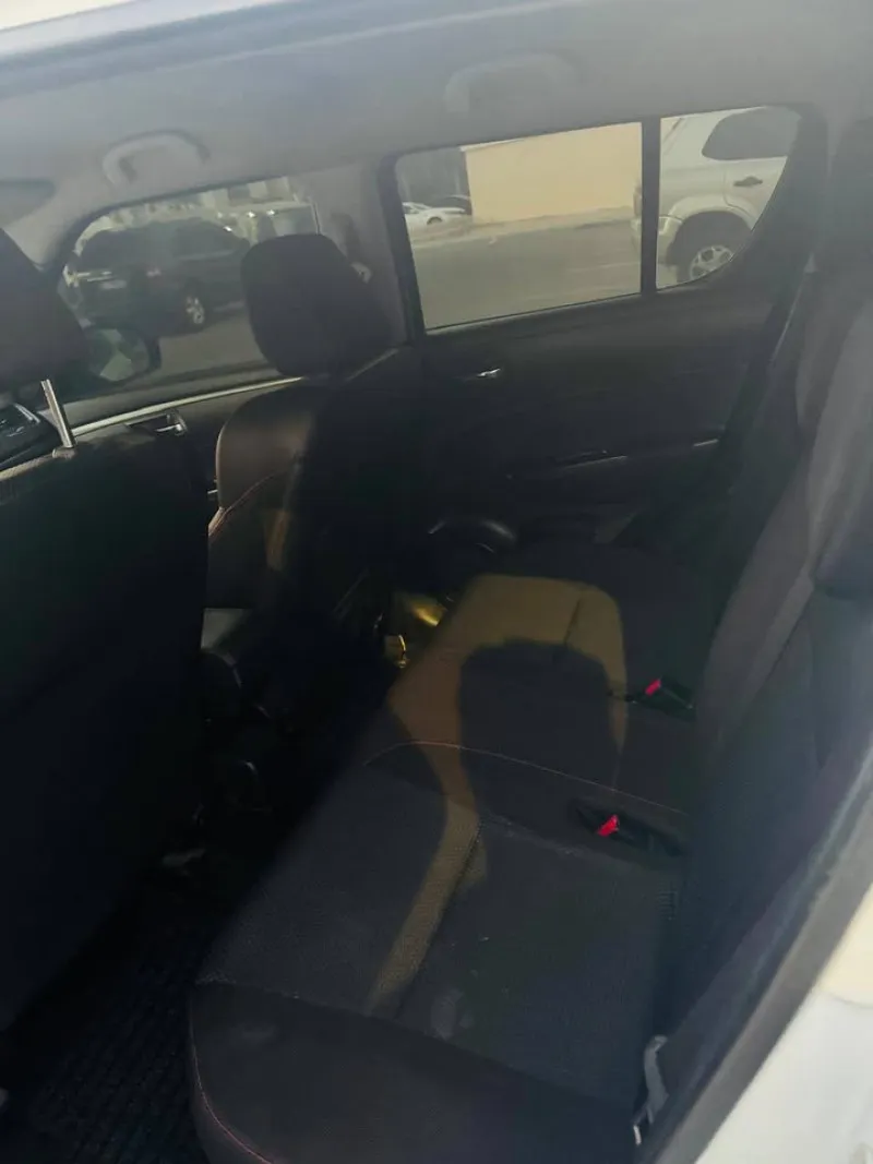 2015 Suzuki Swift in Dubai