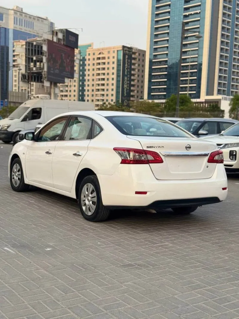 2016 Nissan Sentra in Dubai