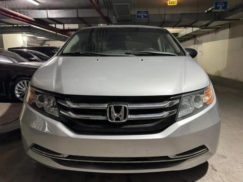 2015 Honda Odyssey in Dubai
