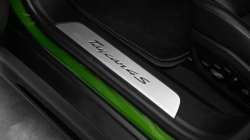 2021 Porsche Taycan in Dubai