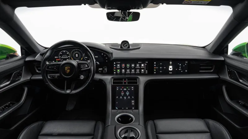 2021 Porsche Taycan in Dubai
