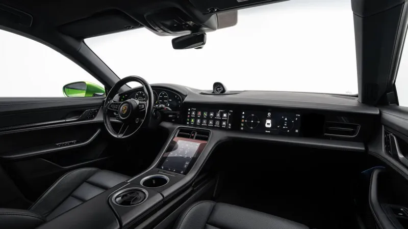 2021 Porsche Taycan in Dubai
