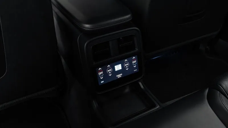 2021 Porsche Taycan in Dubai