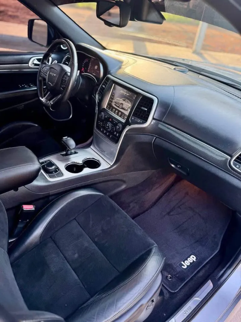 2014 Jeep Grand Cherokee in Dubai