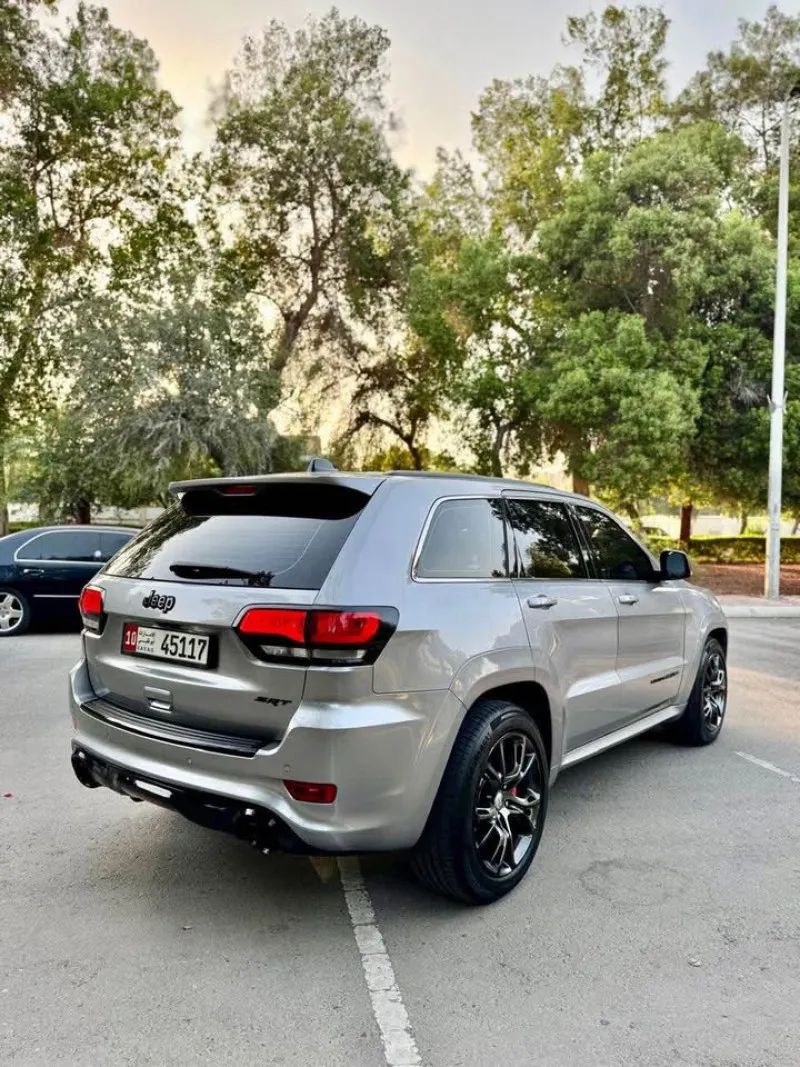 2014 Jeep Grand Cherokee in Dubai