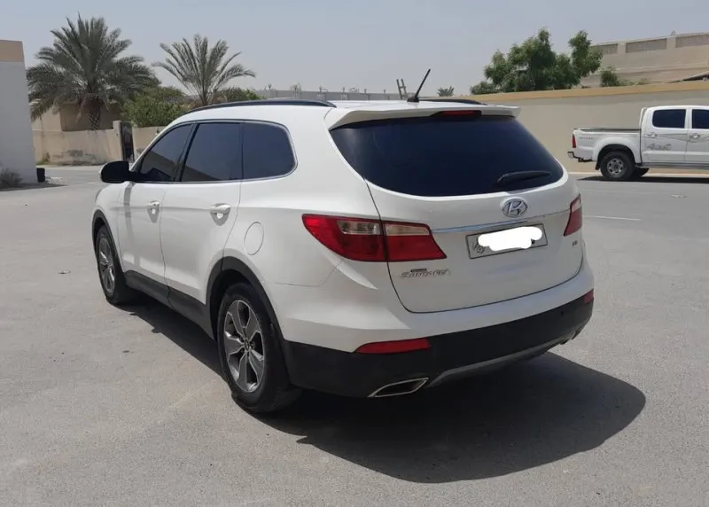 2014 هيونداي سانتا في in Dubai