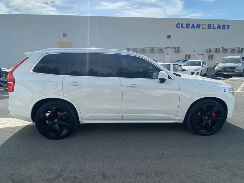 2020 Volvo XC90 in Dubai