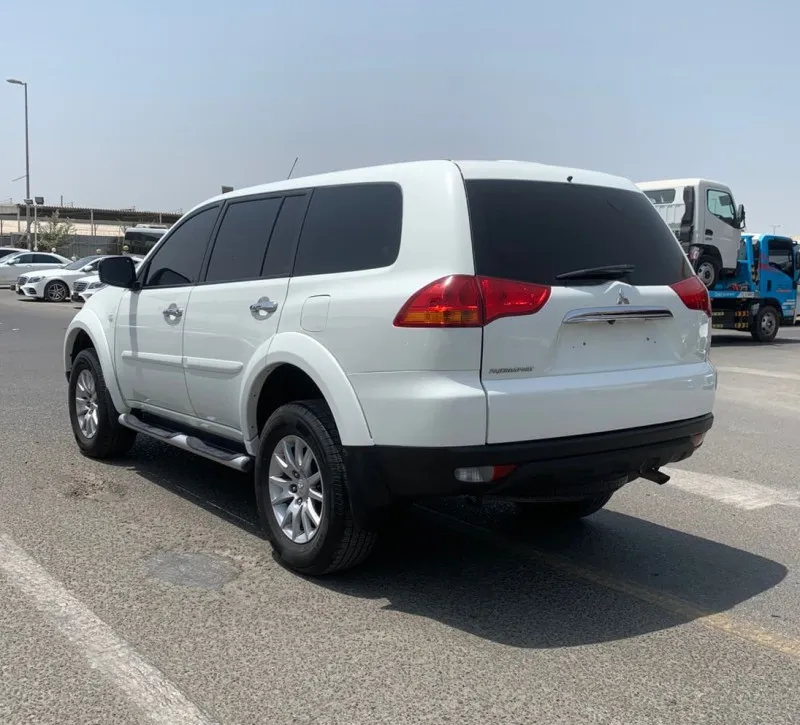 2010 Mitsubishi Pajero Sport in Dubai