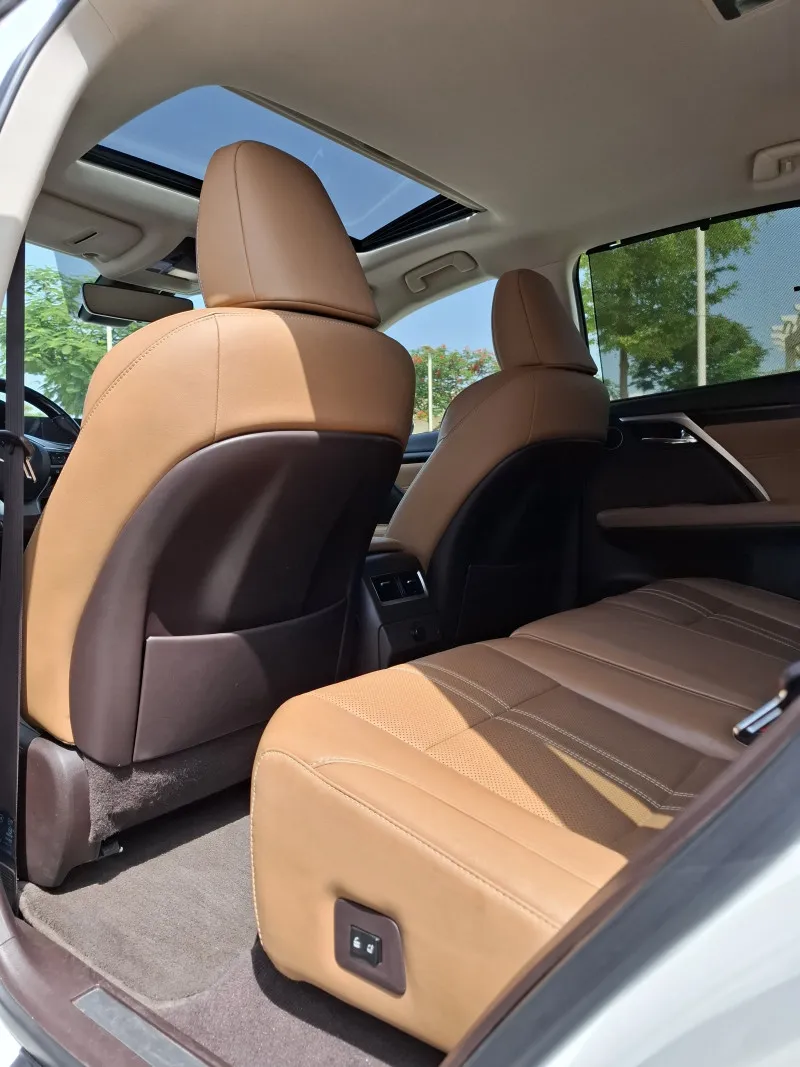2016 لكزس ار اكس 350 in Dubai